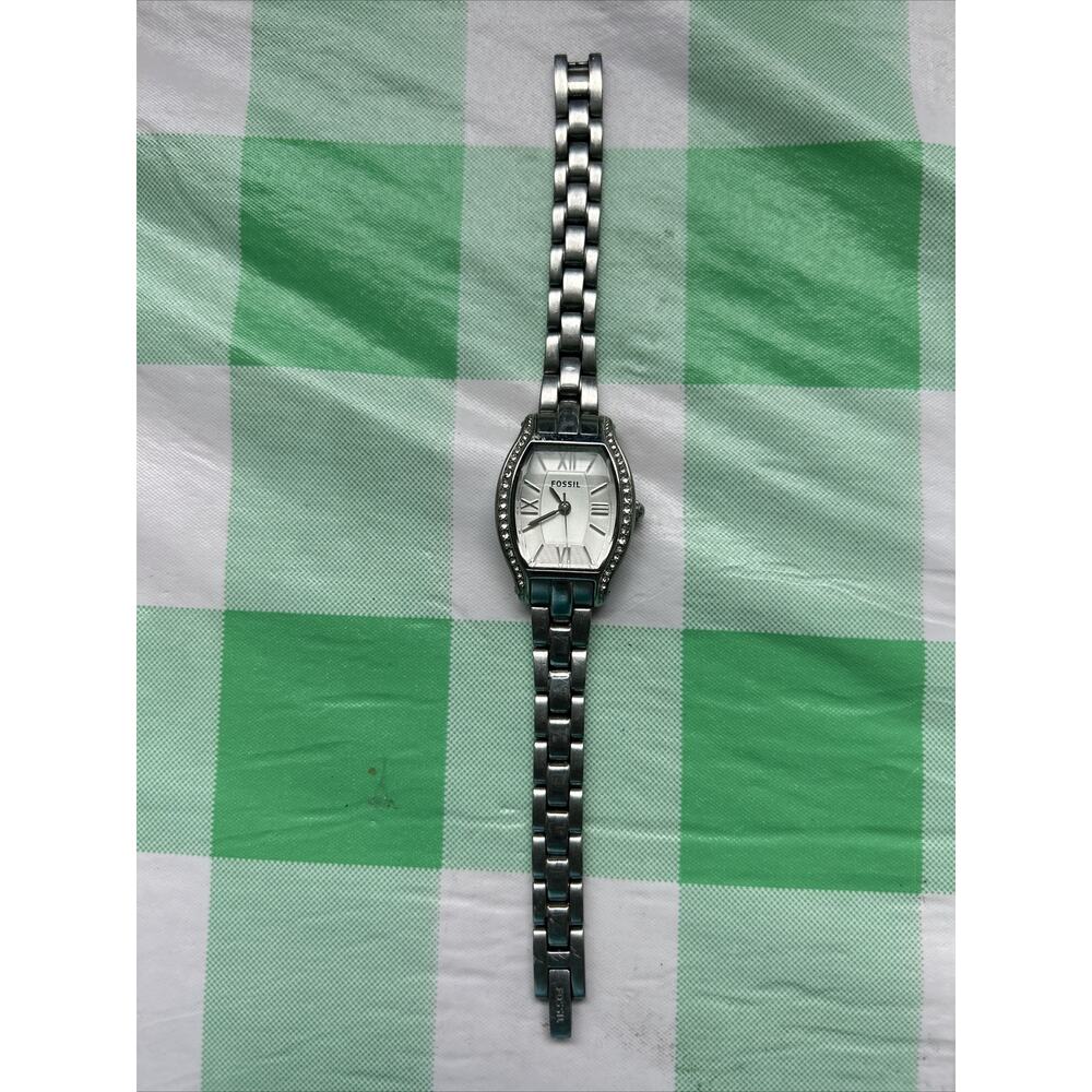 Fossil Silver Tone Rhinestone Embellishments Women’s Quartz Watch - Picture 2 of 11